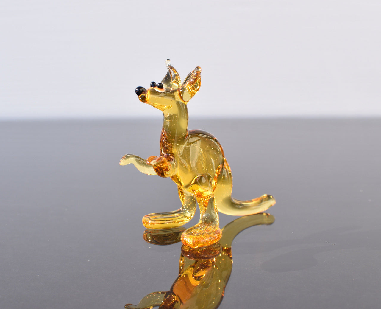 Handmade Glass Kangaroo Figurine: Collectible Animal Sculpture
