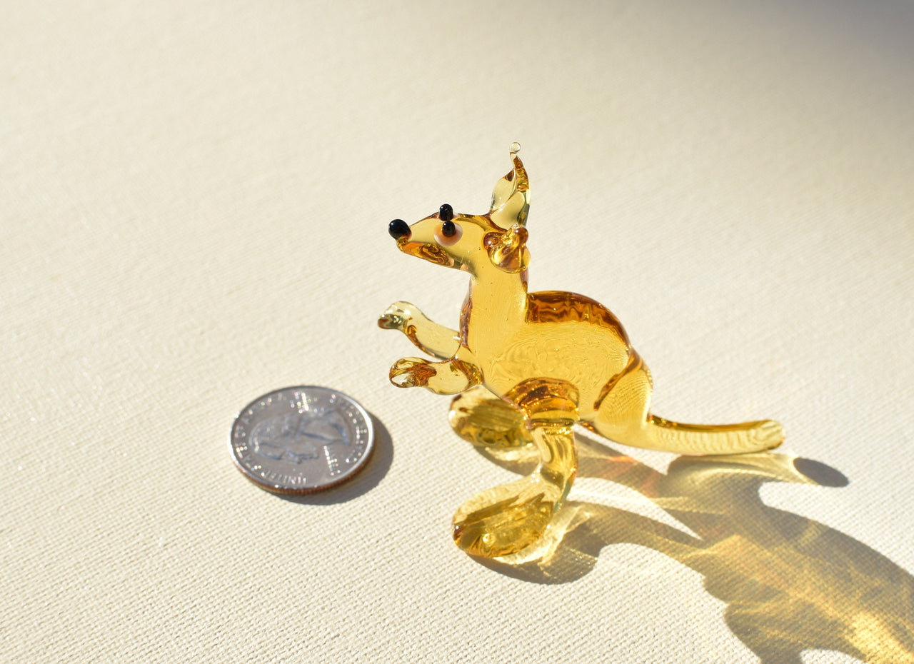Handmade Glass Kangaroo Figurine: Collectible Animal Sculpture