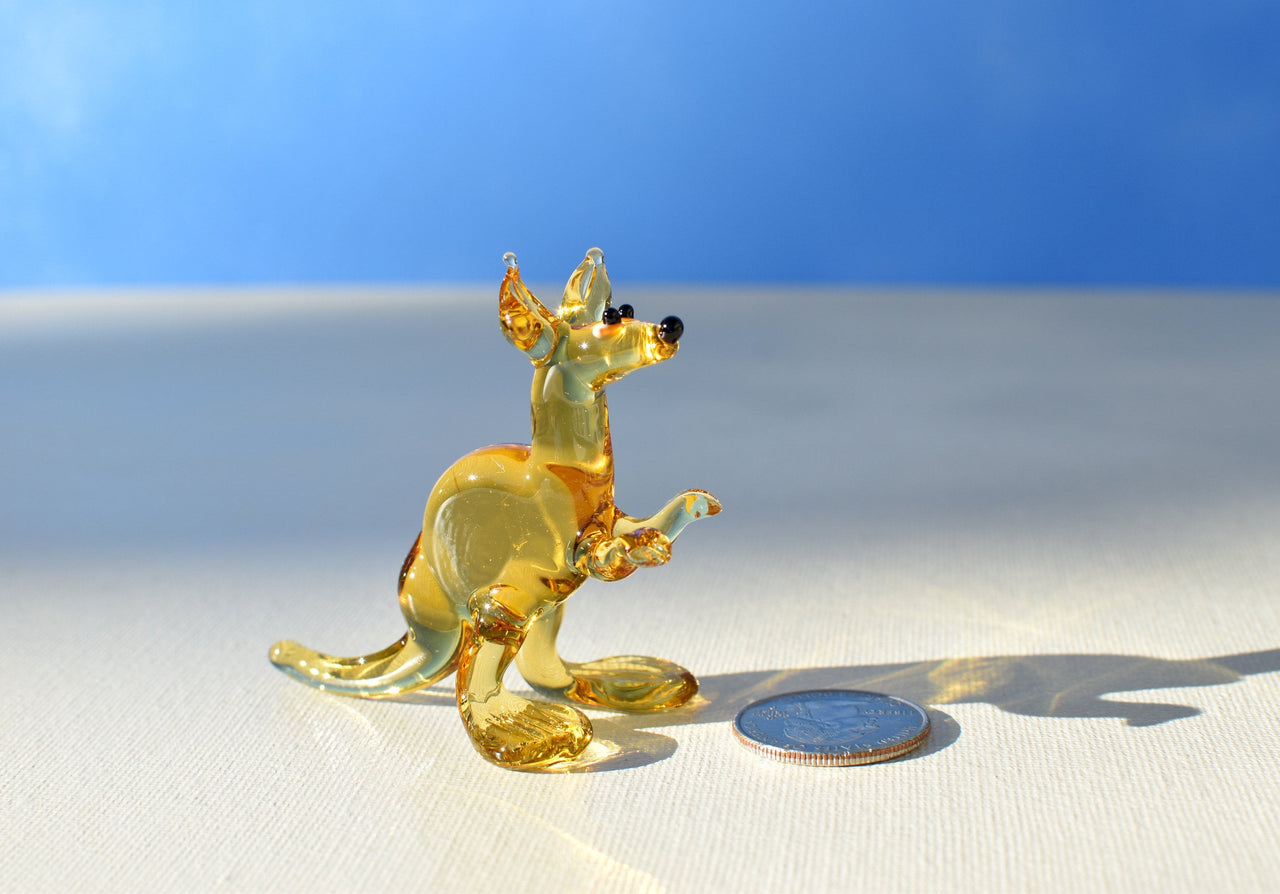 Handmade Glass Kangaroo Figurine: Collectible Animal Sculpture