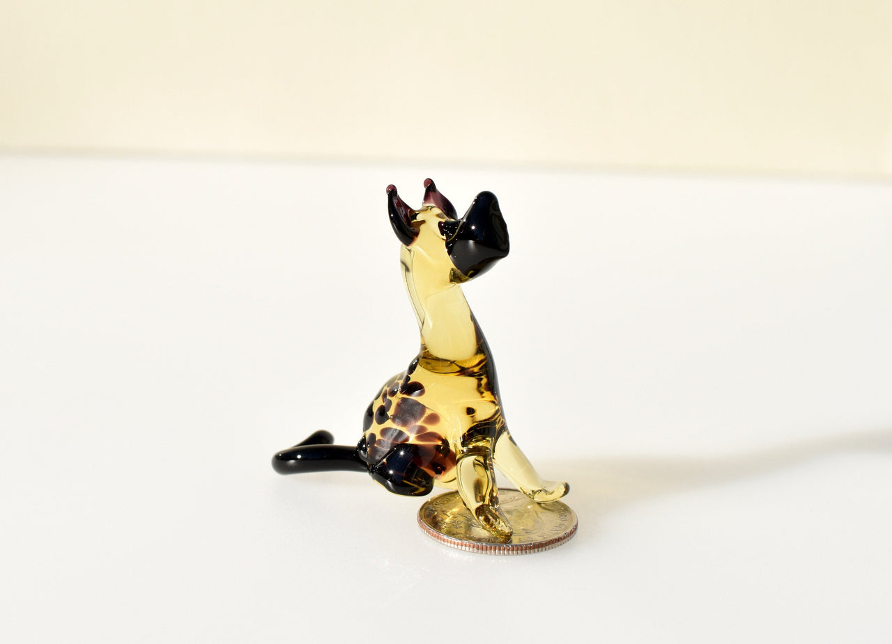 Handmade Glass German Shepherd Figurine: Collectible Dog Sculpture