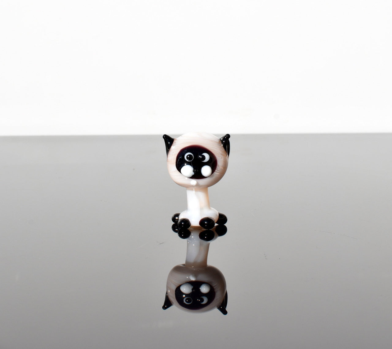 Lampwork Siamese Cat Figurine: Whimsical Glass Menagerie