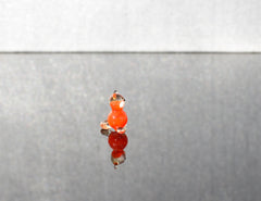 Tiny Lampwork Glass Cat Figurine: Whimsical Miniature