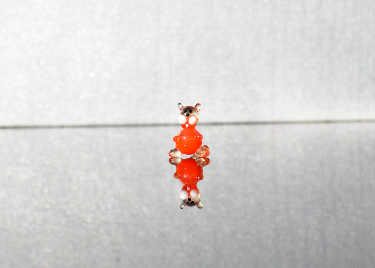 Tiny Lampwork Glass Cat Figurine: Whimsical Miniature