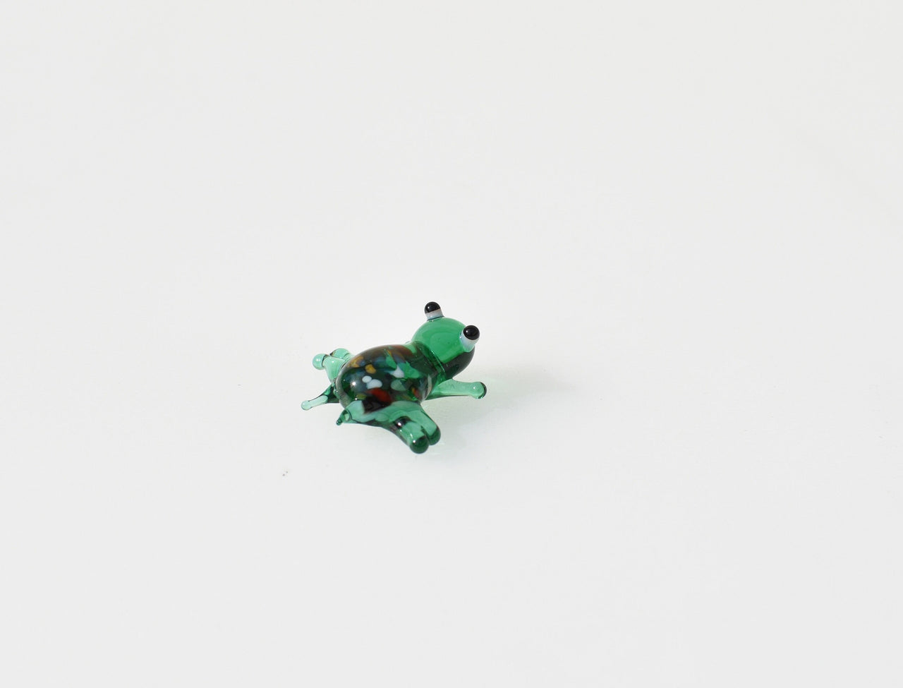 Handmade Green Glass Frog Figurine: Whimsical Miniature Sculpture