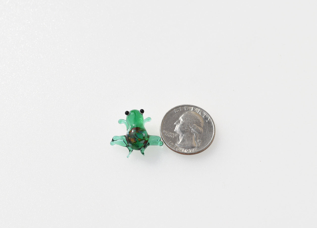 Handmade Green Glass Frog Figurine: Whimsical Miniature Sculpture