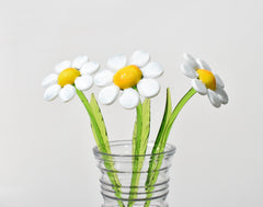 Beautiful long stem white-yellow glass daisy flower. Excellent addition to your glass collection. Each flower is priced individually.
