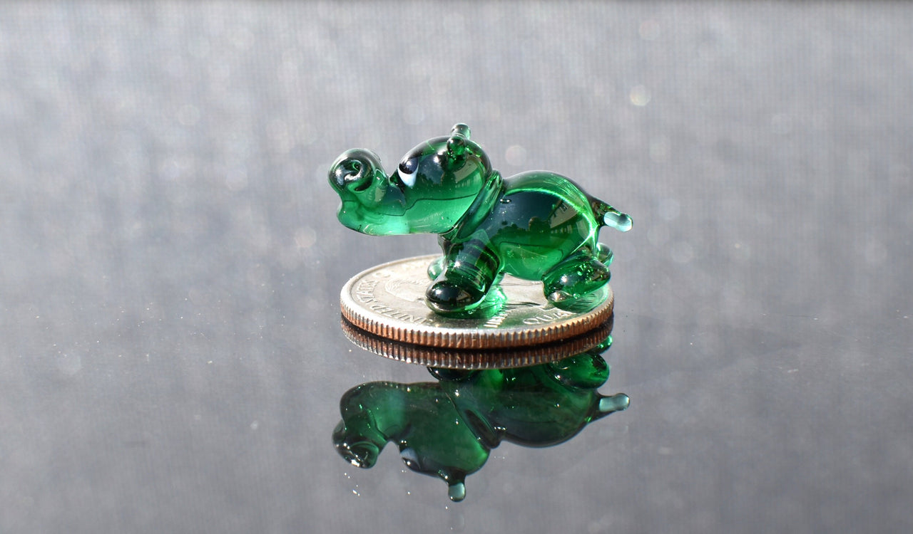 Tiny Green Glass Hippo – Handcrafted Miniature Hippopotamus Figurine