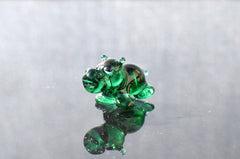 Tiny Green Glass Hippo – Handcrafted Miniature Hippopotamus Figurine