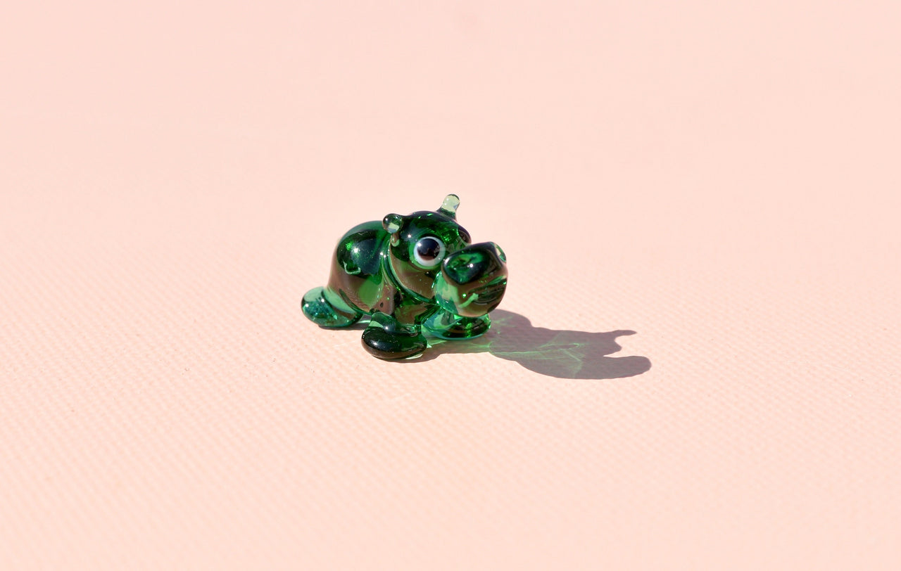 Tiny Green Glass Hippo – Handcrafted Miniature Hippopotamus Figurine