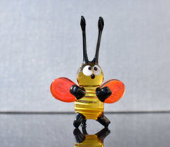 Bee Decor, Glass Sculpture, Glass Figures, Bee Gifts, Bumble Bee, Honey Bee, Glass Animals, Blown Glass Animals, Glass Bee, Bees, Art