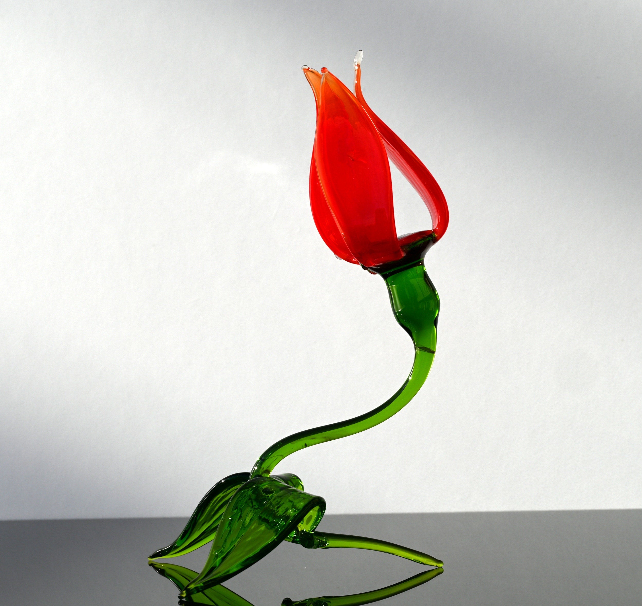 Handmade Red Glass Tulip Flower Sculpture: Collectible Flamework Art