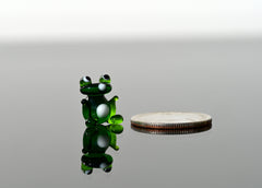 Tiny Glass Frog Figurine: Miniature Collectible Sculpture