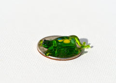 Lampwork Glass Frog Figurine: Whimsical Miniature Animal