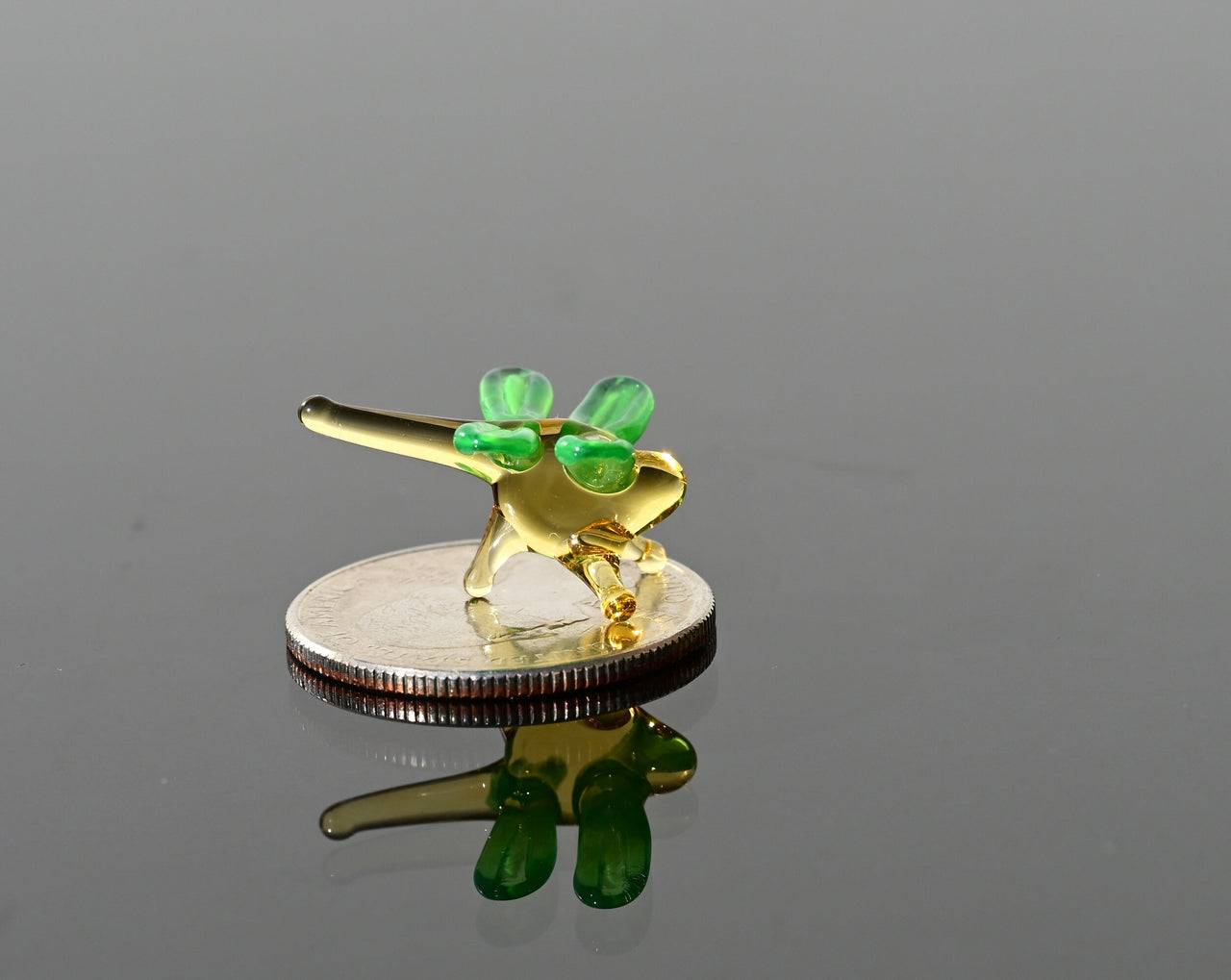 Miniature Glass Dragonfly Figurine: Hand-Sculpted Whimsical Decor