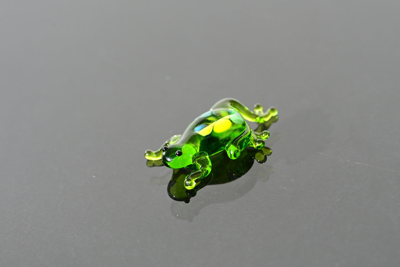 Lampwork Glass Frog Figurine: Whimsical Miniature Animal