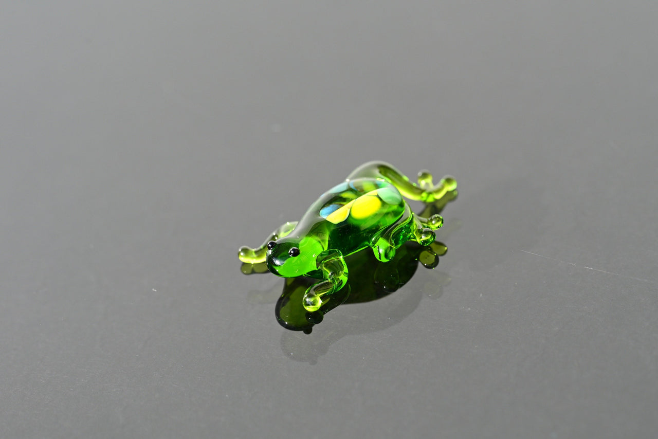 Glass Animals, Frog Figurines, Glass Frog, Tiny Glass Animals, Miniature Glass Animals, Cute Frog, Mini Frog, Lampwork Glass, Frog Gifts