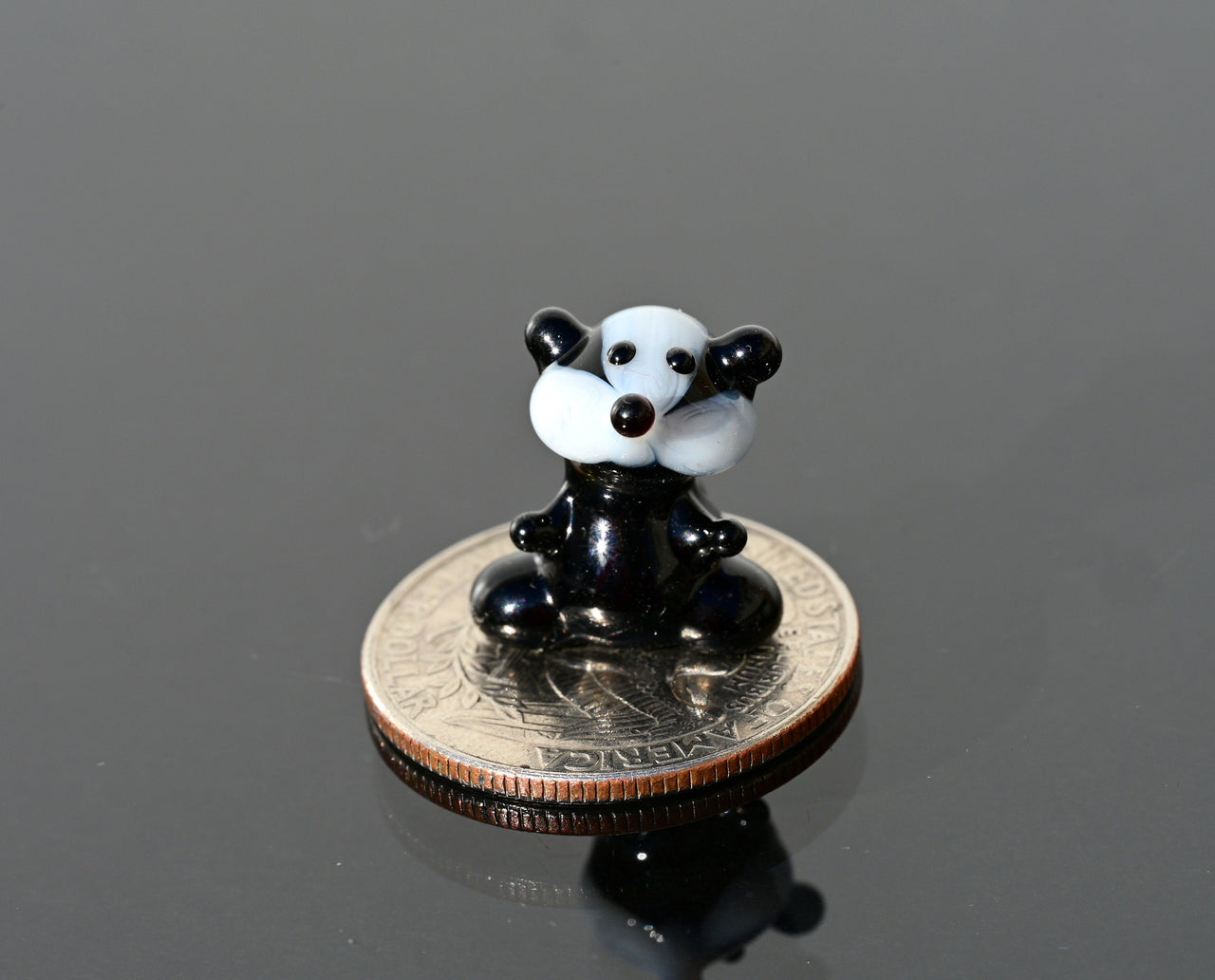 Tiny Glass Badger Figurine – Hand Blown Lampwork Miniature | Black & White Animal Sculpture | Collectible Desk Decor Gift