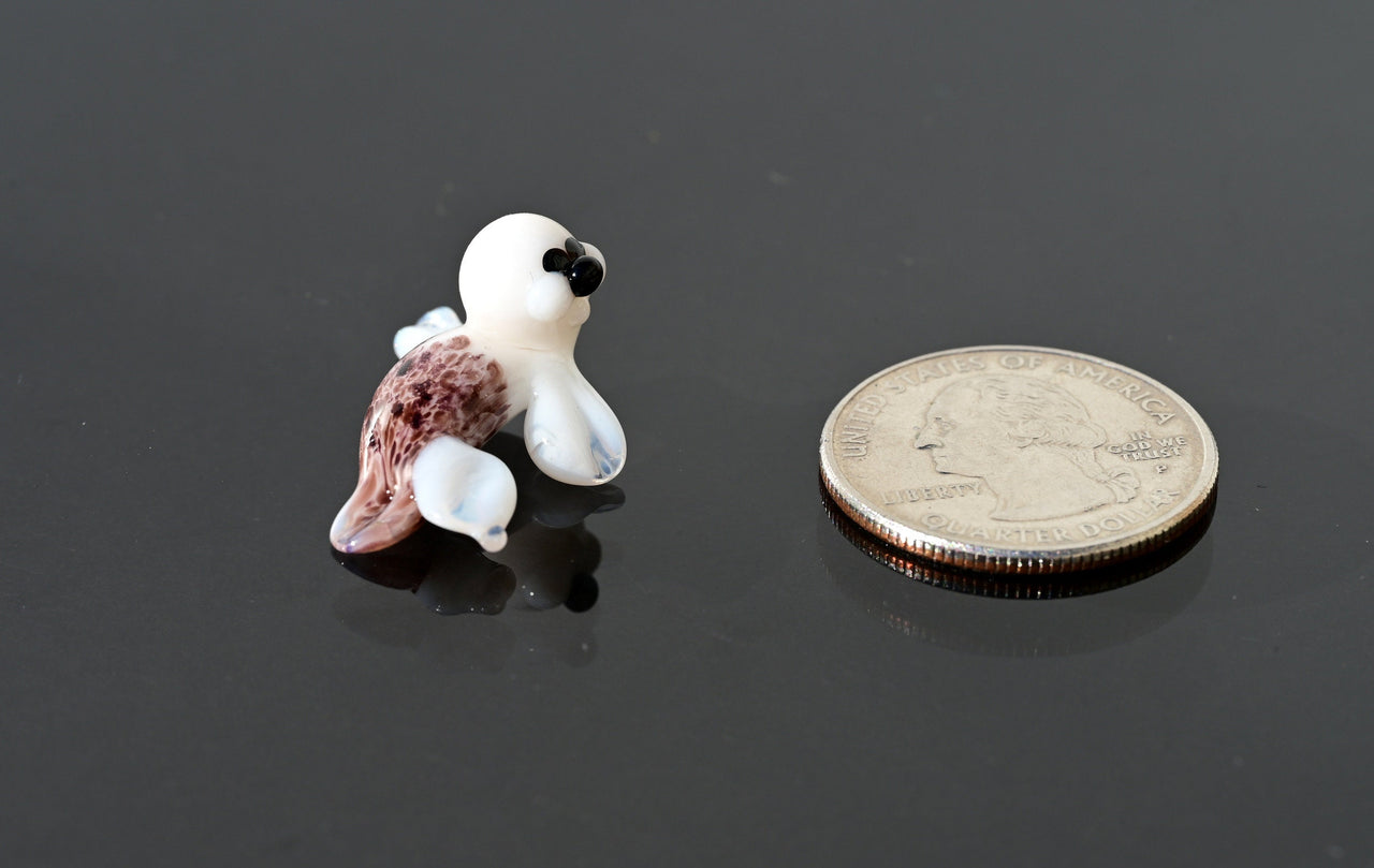 Miniature Glass Seal Figurine: Hand-Made Collectible Sculpture