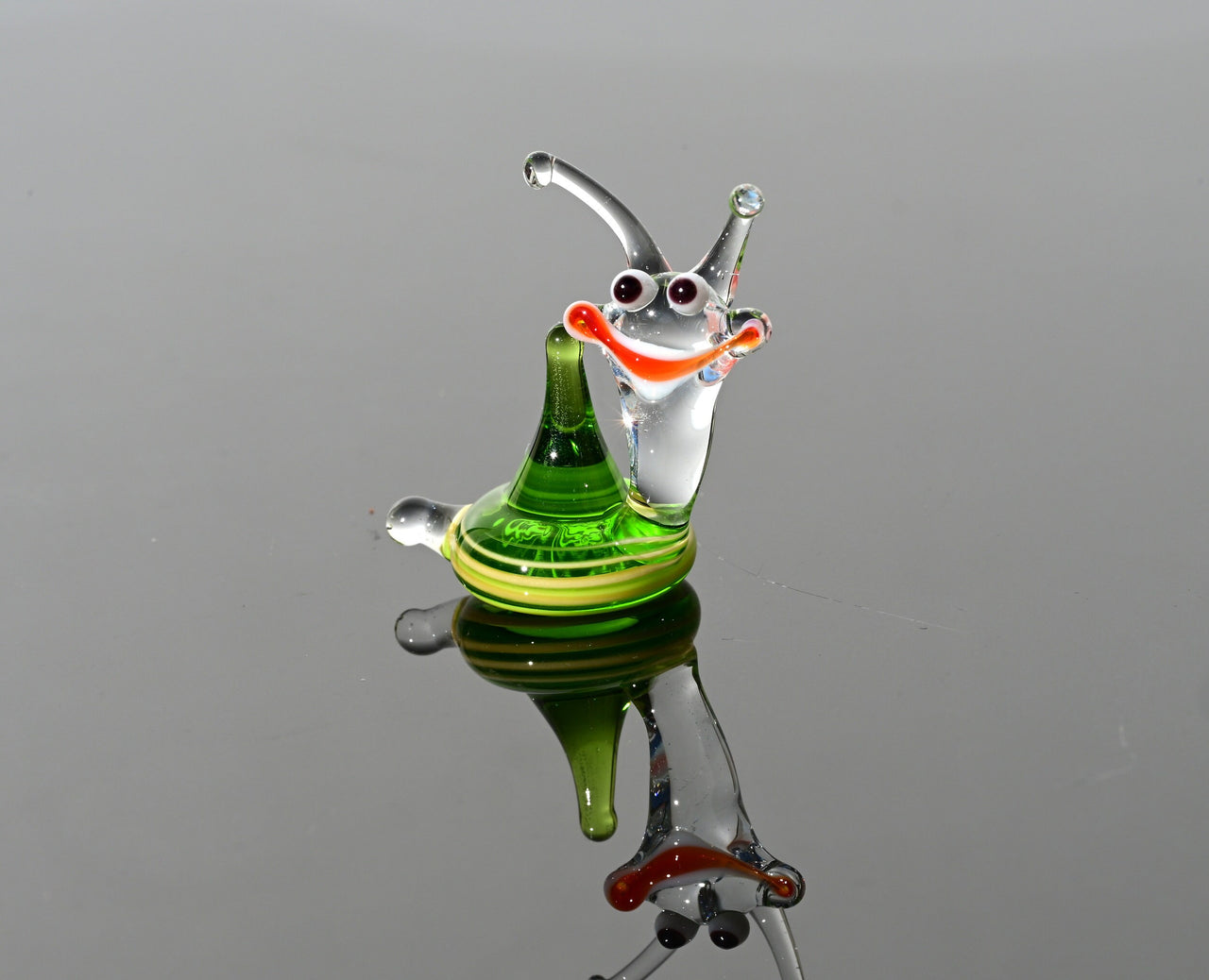 Hand Blown Green Glass Snail Figurine: Miniature Garden Sculpture