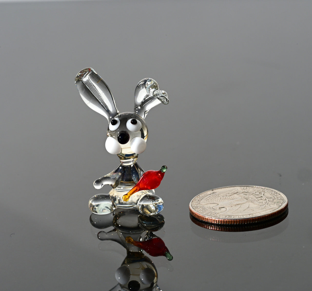 Clear Glass Bunny Figurine: Whimsical Flame-Worked Sculpture