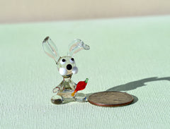 Clear Glass Bunny Figurine: Whimsical Flame-Worked Sculpture