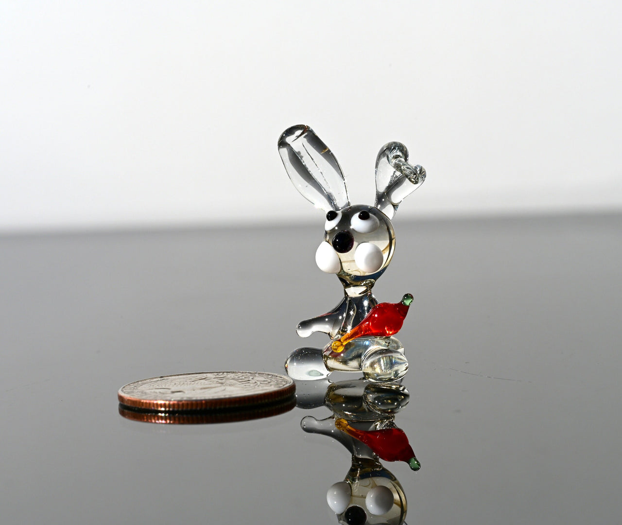 Clear Glass Bunny Figurine: Whimsical Flame-Worked Sculpture