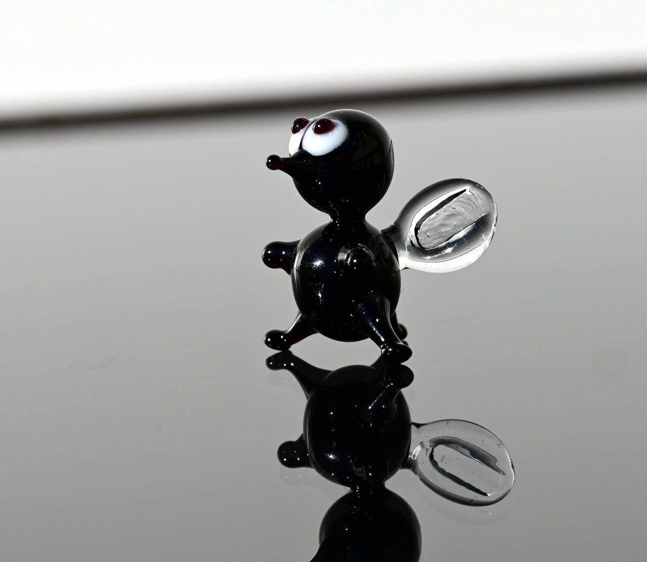 Bug Decor, Fly, Insect, Glass Figurines, Insect Art, Tiny Glass Animals, Mini Glass Animals, Glass Bugs, Bugs, Lampwork Glass