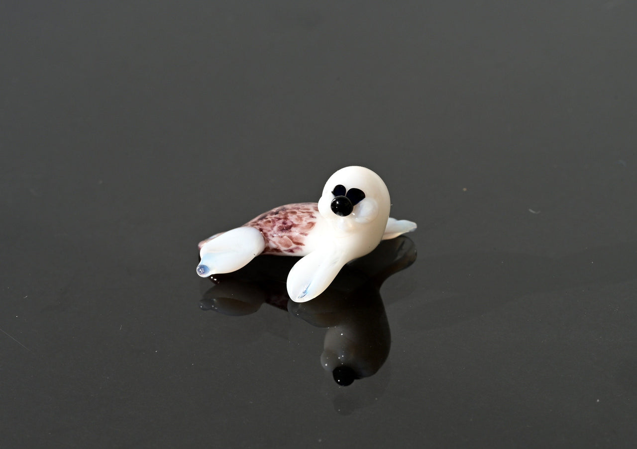 Seal, Ocean Decor, Tiny Glass Animals, Sea Creatures, Ocean Art, Mini Glass Animals, Sea Animals, Glass Figures, White Seal, Miniature