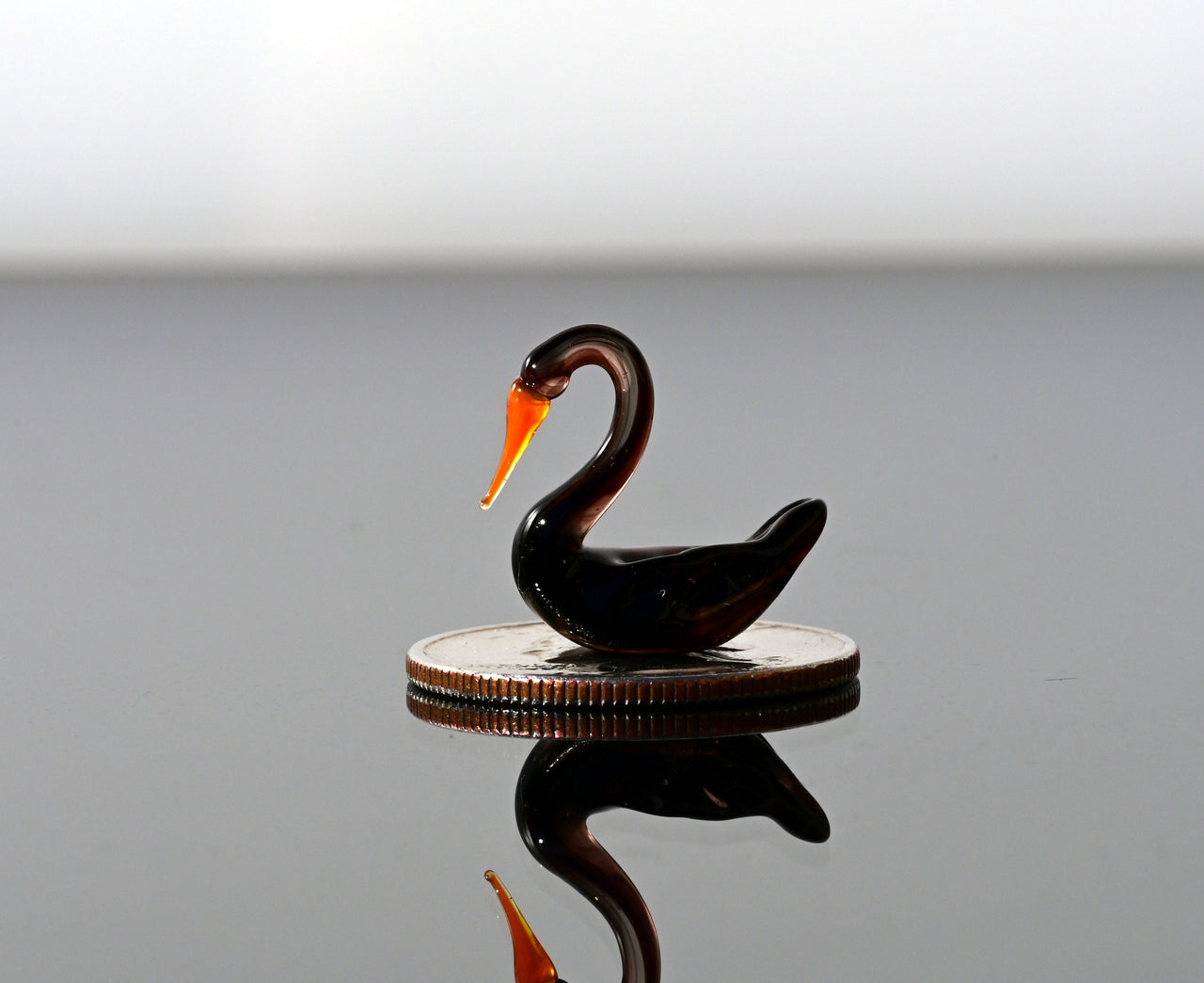 Tiny Glass Swan Figurine: Purple-Black Miniature
