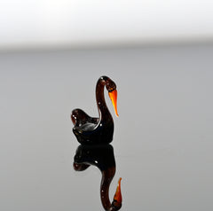 Tiny Glass Swan Figurine: Purple-Black Miniature
