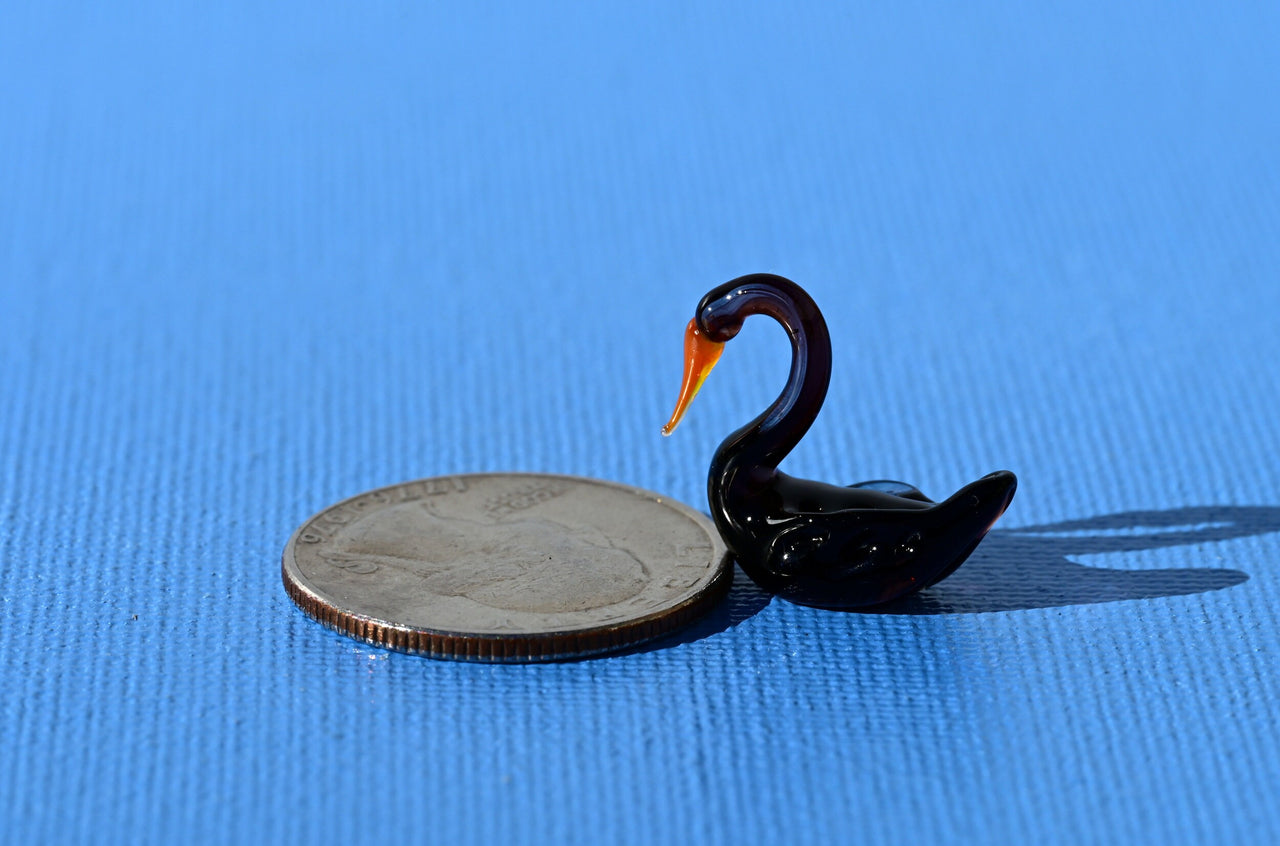 Tiny Glass Swan Figurine: Purple-Black Miniature