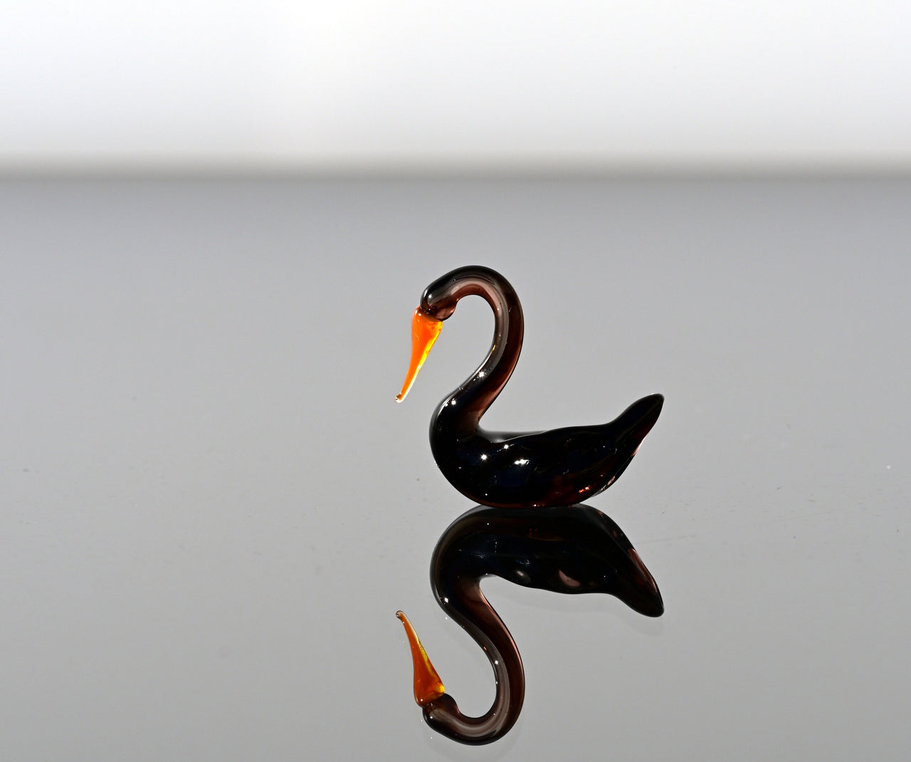 Tiny Glass Swan Figurine: Purple-Black Miniature