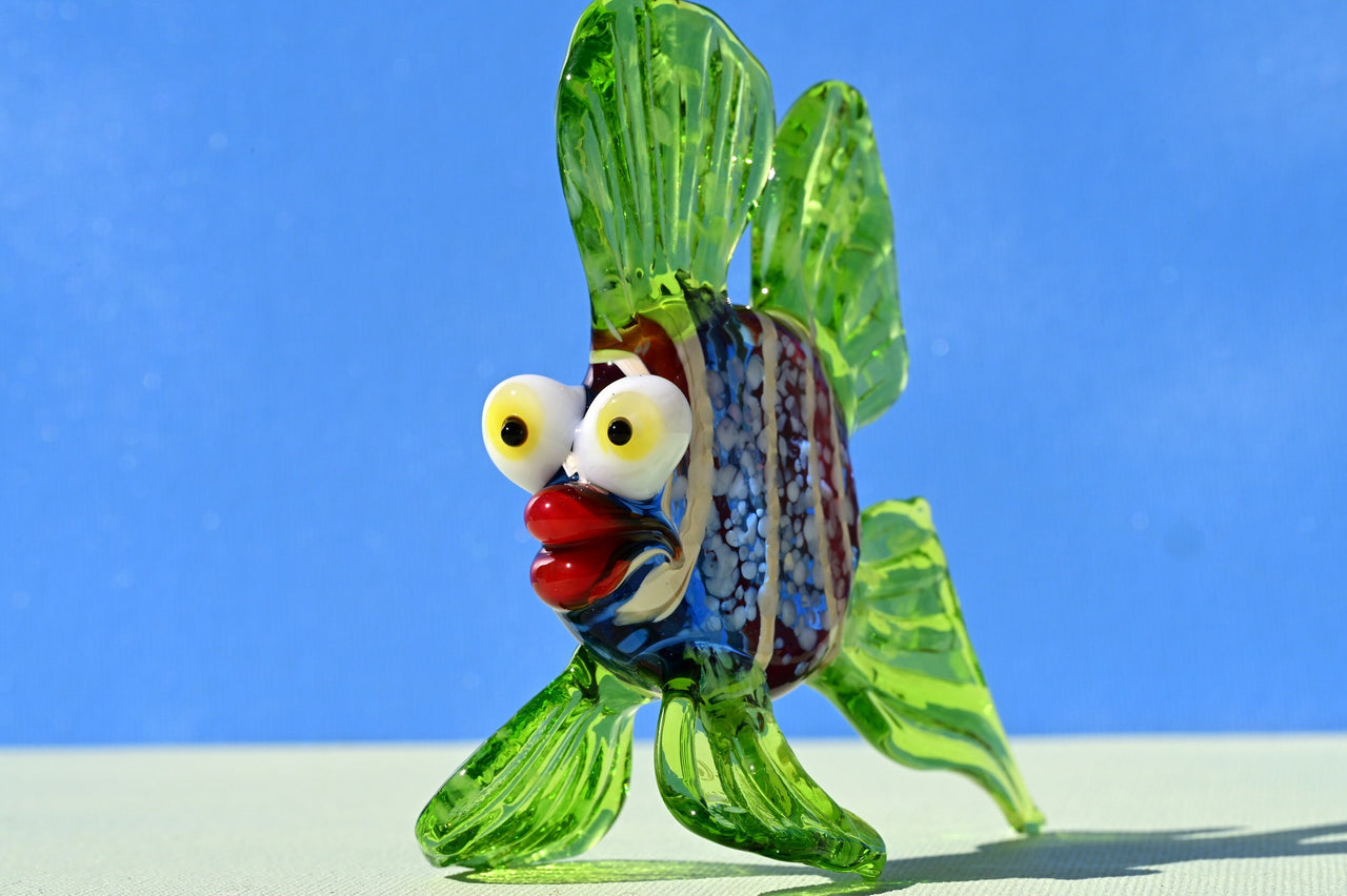 Handmade Glass Fish Figurine: Whimsical Telescope Eyes, Aqua Decor