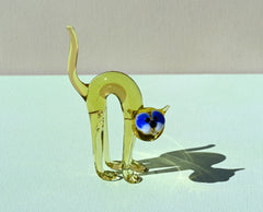 Handmade Yellow Glass Cat Figurine: Whimsical Flame-Worked Art