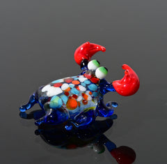 Hand Blown Glass Crab, Tiny Glass Animals, Mini Glass Animals, Beach Art, Crab Decor, Crab Art, Sea Animals, Hand Blown Glass, Glass Animals