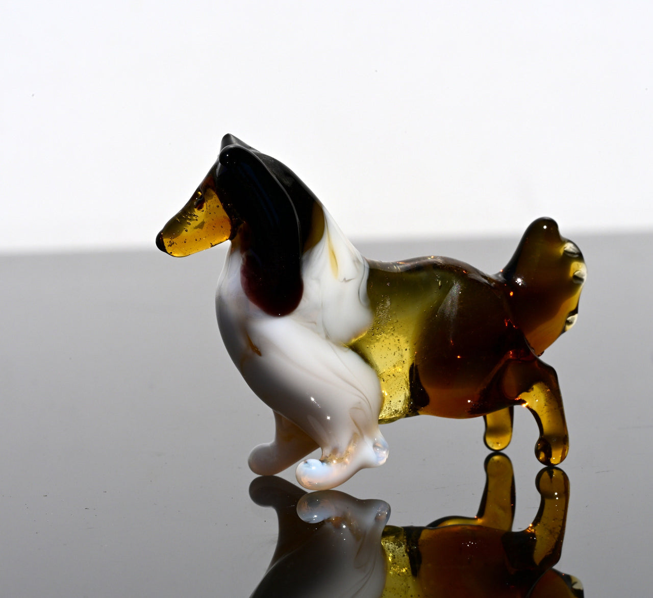 Handmade Glass Collie Figurine: Collectible Dog Sculpture