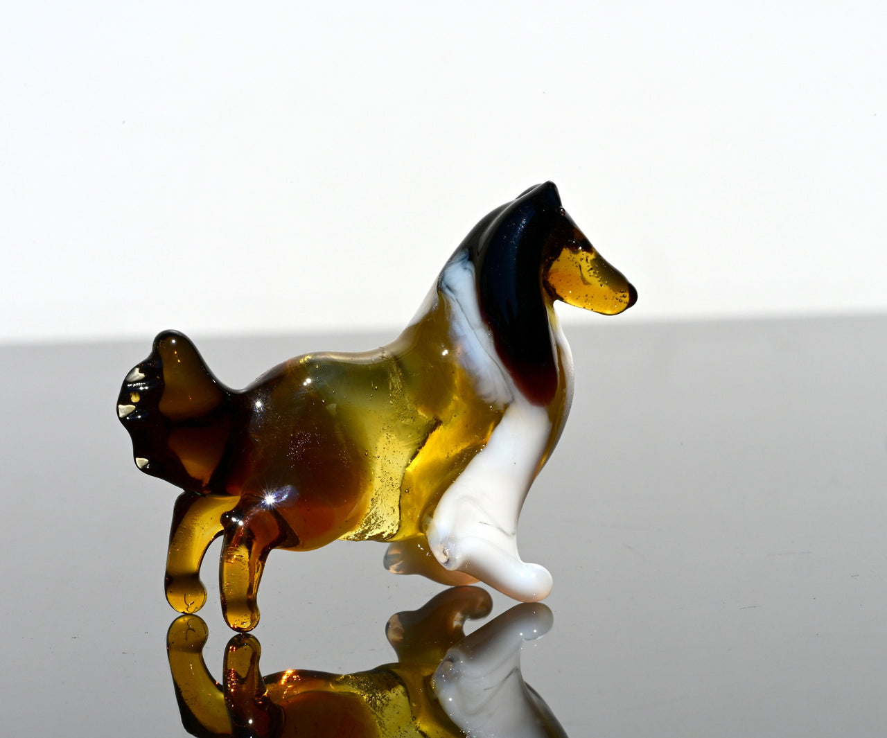 Handmade Glass Collie Figurine: Collectible Dog Sculpture