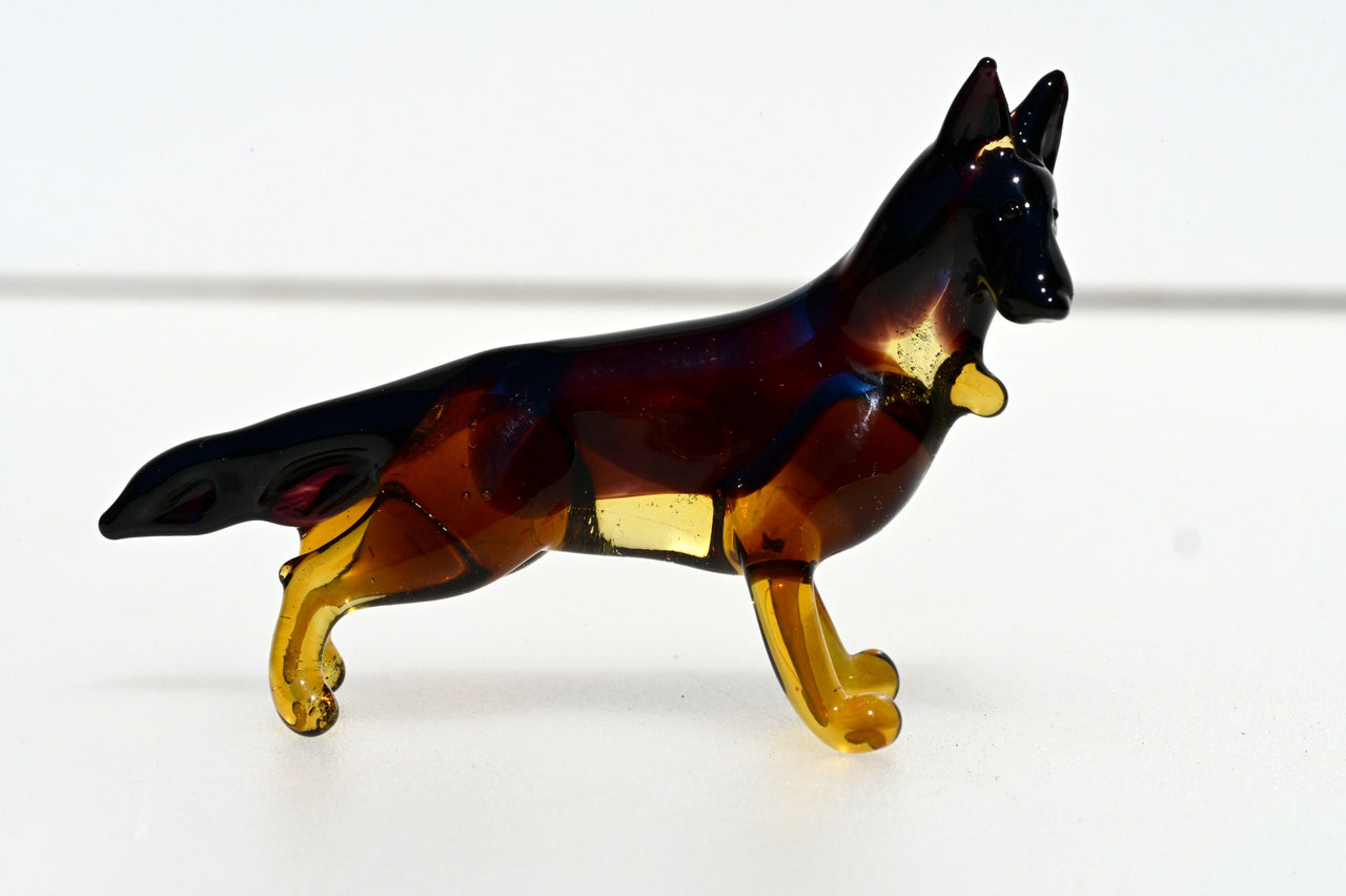 Handmade Glass German Shepherd Figurine: Flame Work Art, 2.5 inch