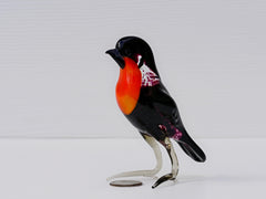 Gorgeous Glass House Finch bird. Detailed figurine with much personality. Excellent addition to your glass menagerie collection.