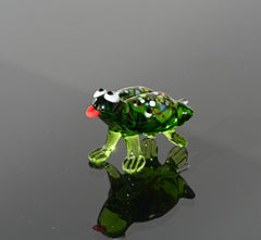 Hand Blown Glass Frog Figurine: Whimsical Collectible Sculpture