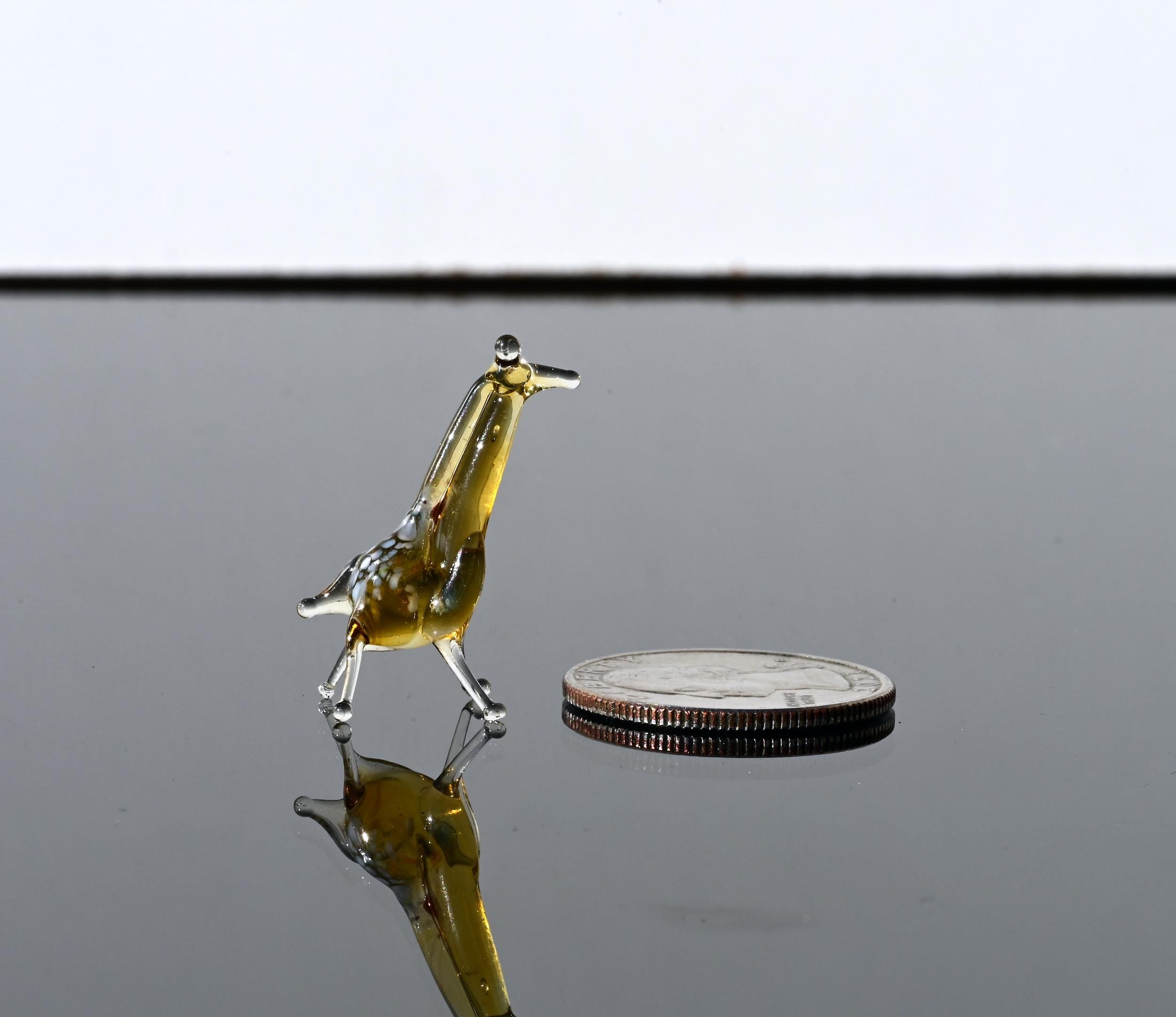 Tiny Glass Giraffe – Handblown Miniature Animal Figurine for Collectors