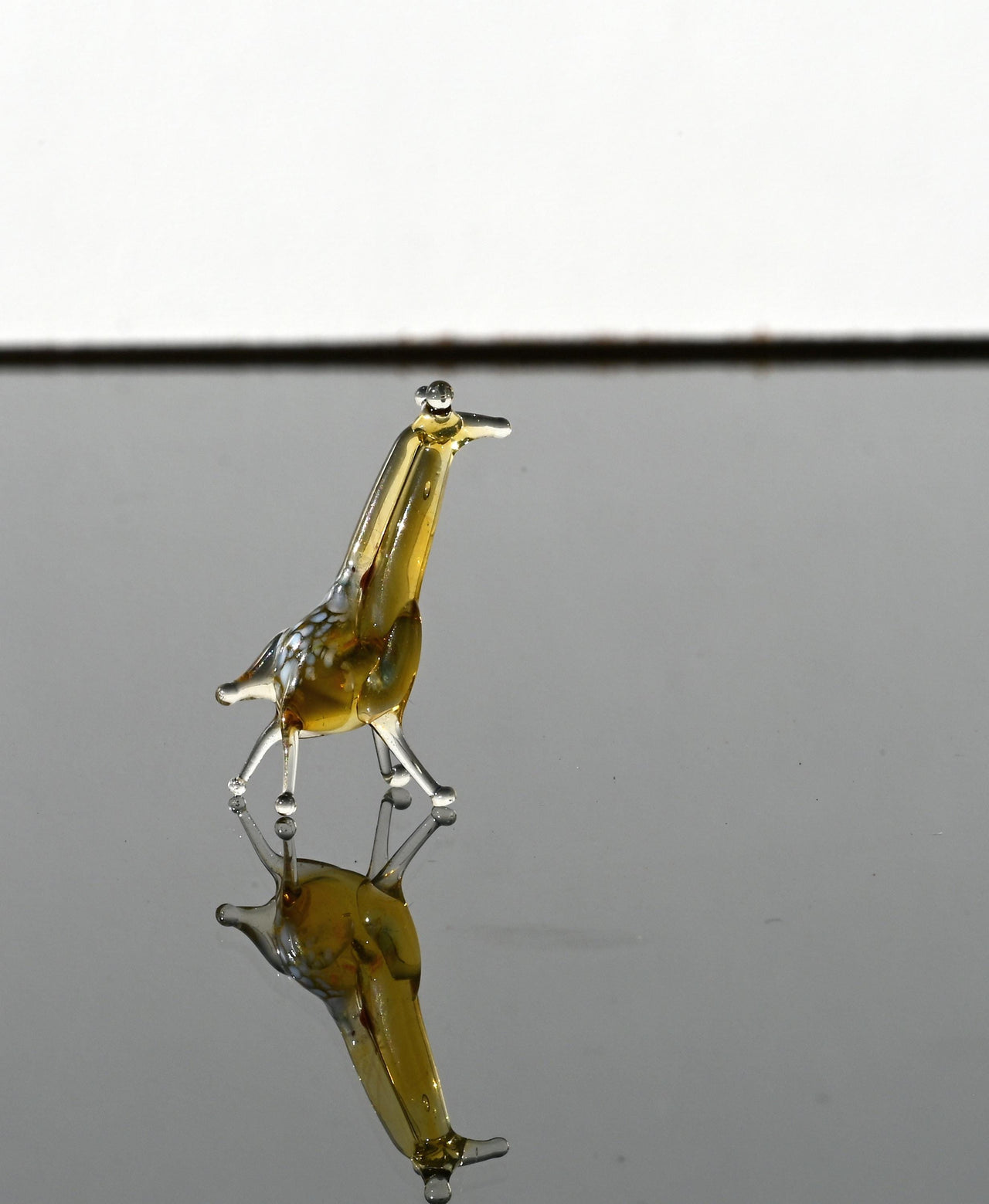 Tiny Glass Giraffe – Handblown Miniature Animal Figurine for Collectors