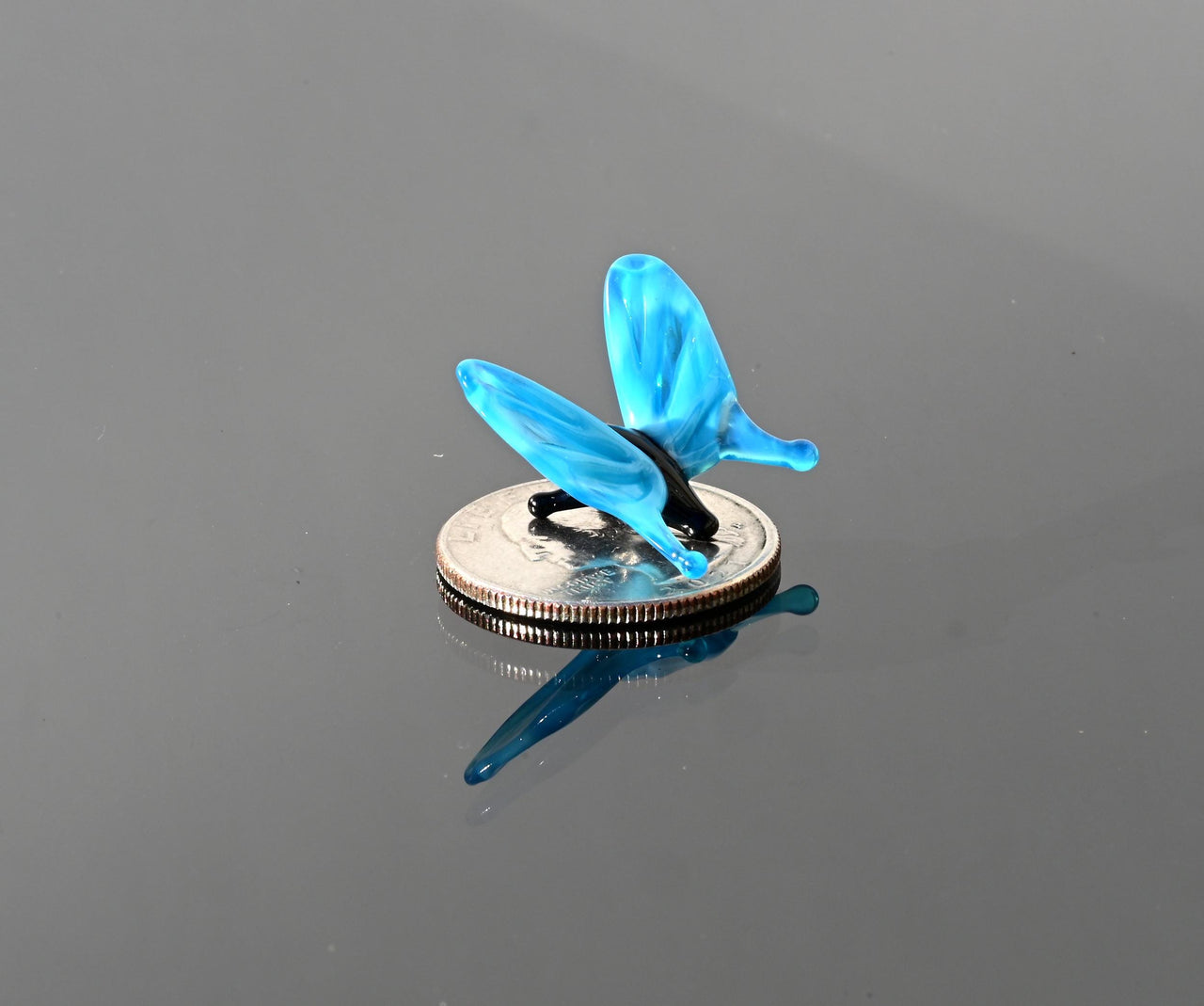 Tiny Glass Animals, Butterfly Gifts, Mini Glass Animals, Butterfly Decor, Butterfly Art, Glass Animals, Glass Butterfly, Glass Sculpture