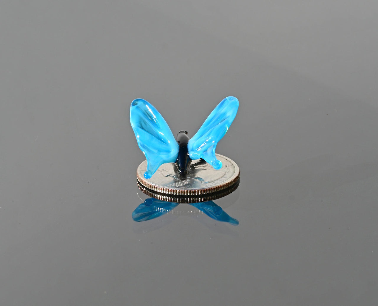Tiny Glass Animals, Butterfly Gifts, Mini Glass Animals, Butterfly Decor, Butterfly Art, Glass Animals, Glass Butterfly, Glass Sculpture