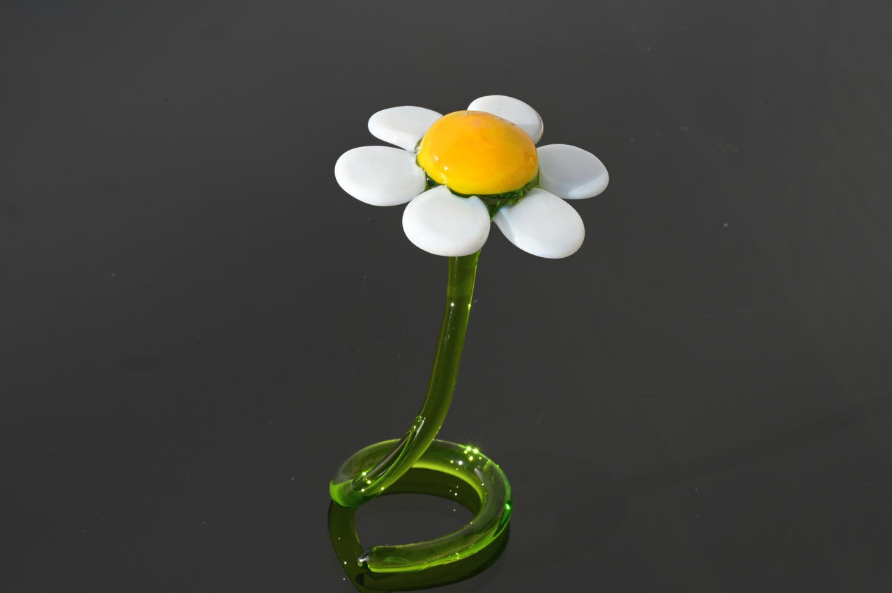 Glass Daisy Flower – Hand Blown Freestanding Sculpture – Unique Floral Gift Decor