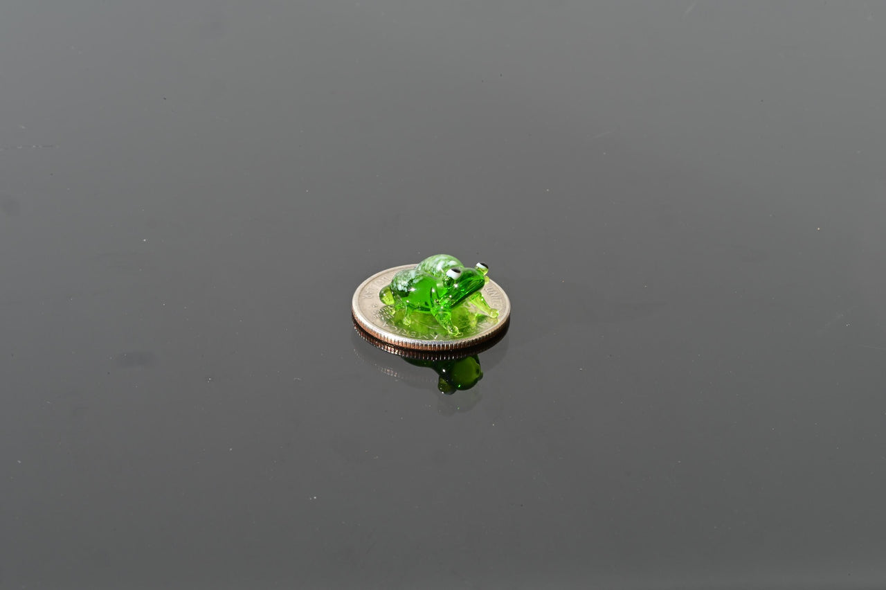 Glass Animal Figurines, Glass Frog, Glass Animals, Tiny Glass Animals, Miniature Glass Animals, Cute Frog, Lampwork Glass, Frog Gifts