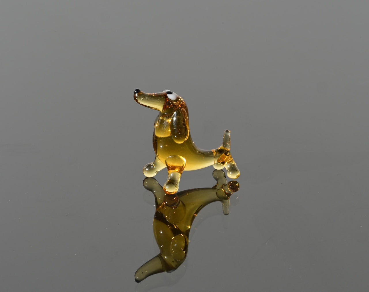 Hand-Blown Glass Dachshund Figurine: Miniature Art Glass Sculpture