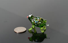 Hand Blown Glass Frog Figurine: Whimsical Collectible Sculpture