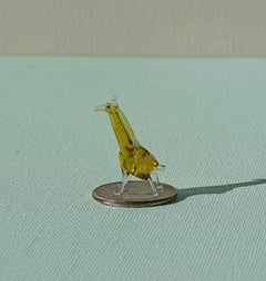 Tiny Glass Giraffe – Handblown Miniature Animal Figurine for Collectors