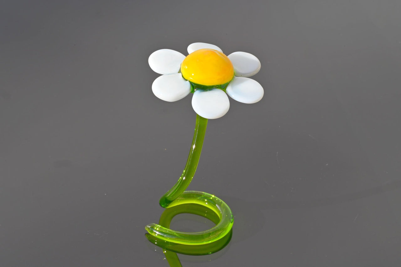Glass Daisy Flower – Hand Blown Freestanding Sculpture – Unique Floral Gift Decor